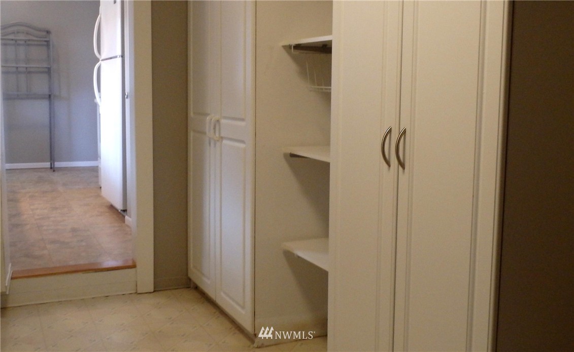 1714 Shattuck Avenue South Renton, WA 98055 - Photo 6 of 9 Gallery Image 6