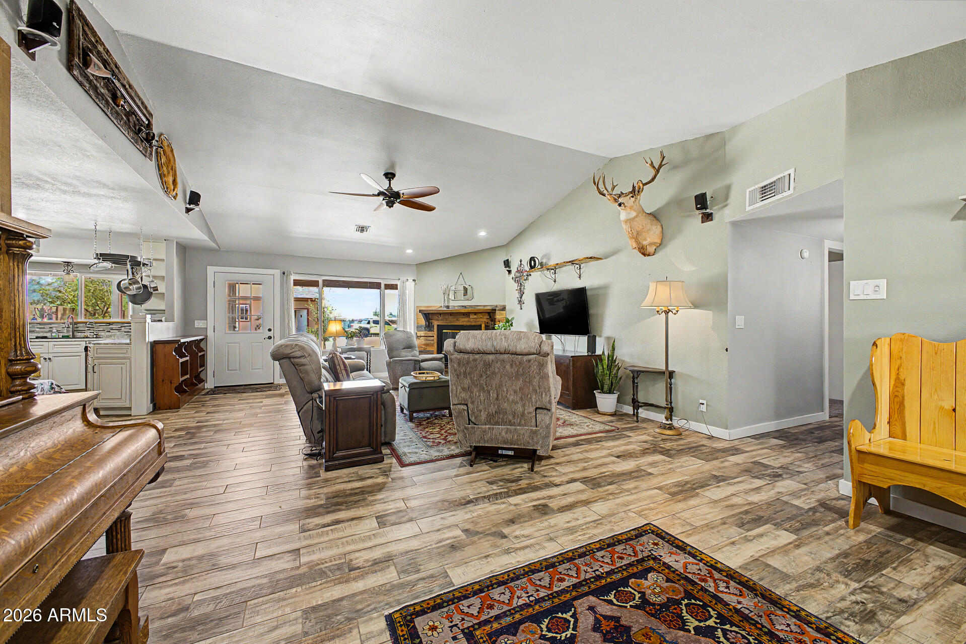 2031 South Cactus Road Apache Junction, AZ 85119 - Photo 8 of 45