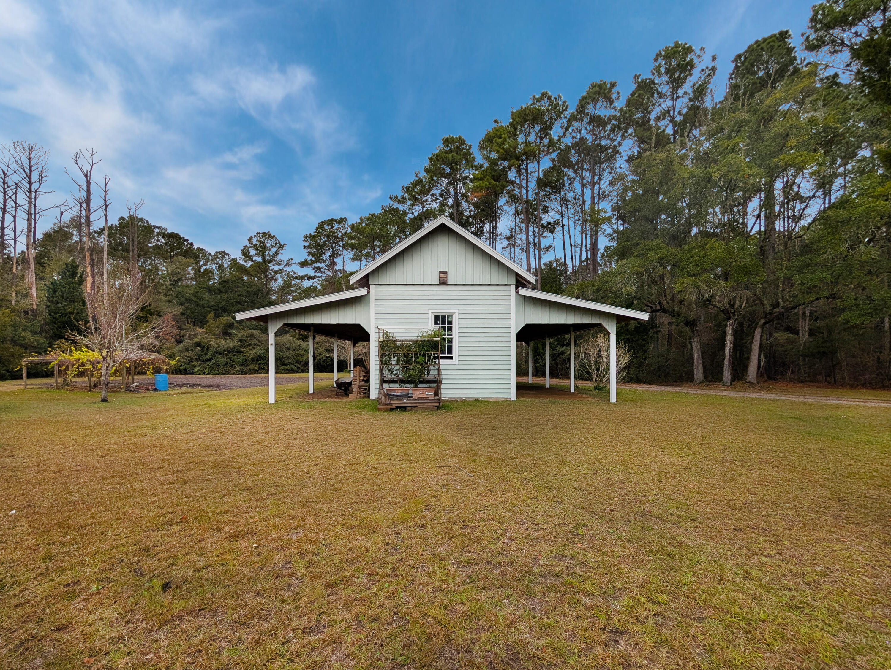 9715 2 Pines Road McClellanville, SC 29458 - Photo 43 of 55 Barn