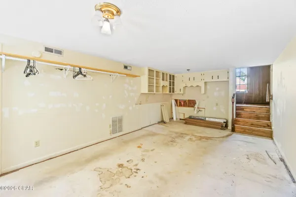 $399,999 | 656 4th Street, Chipley, FL 32428