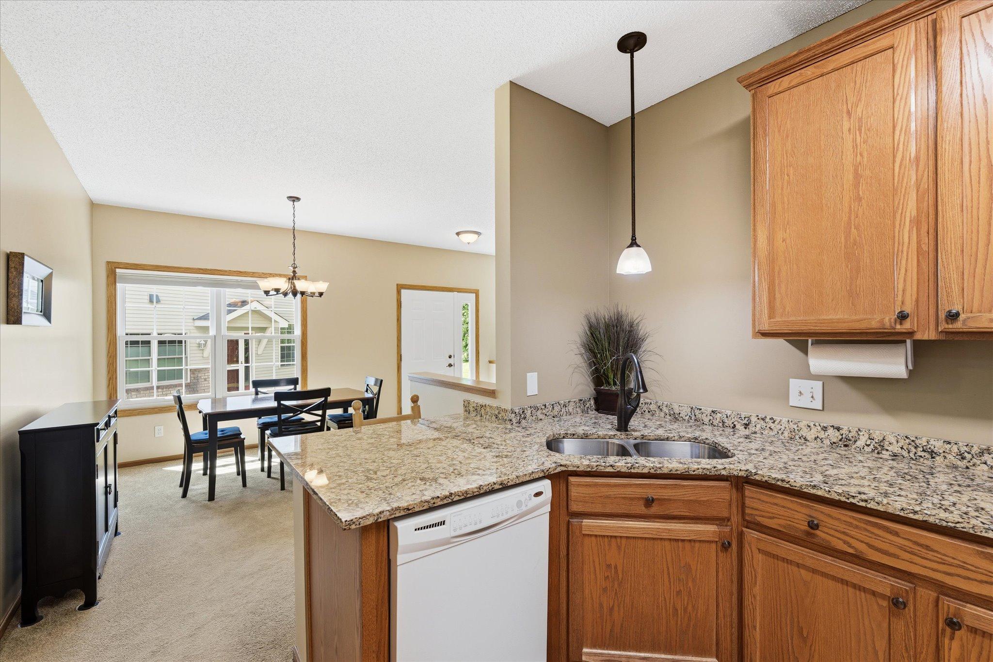 2446 Autumn Ridge Court Chanhassen, MN 55317 - Photo 12 of 28