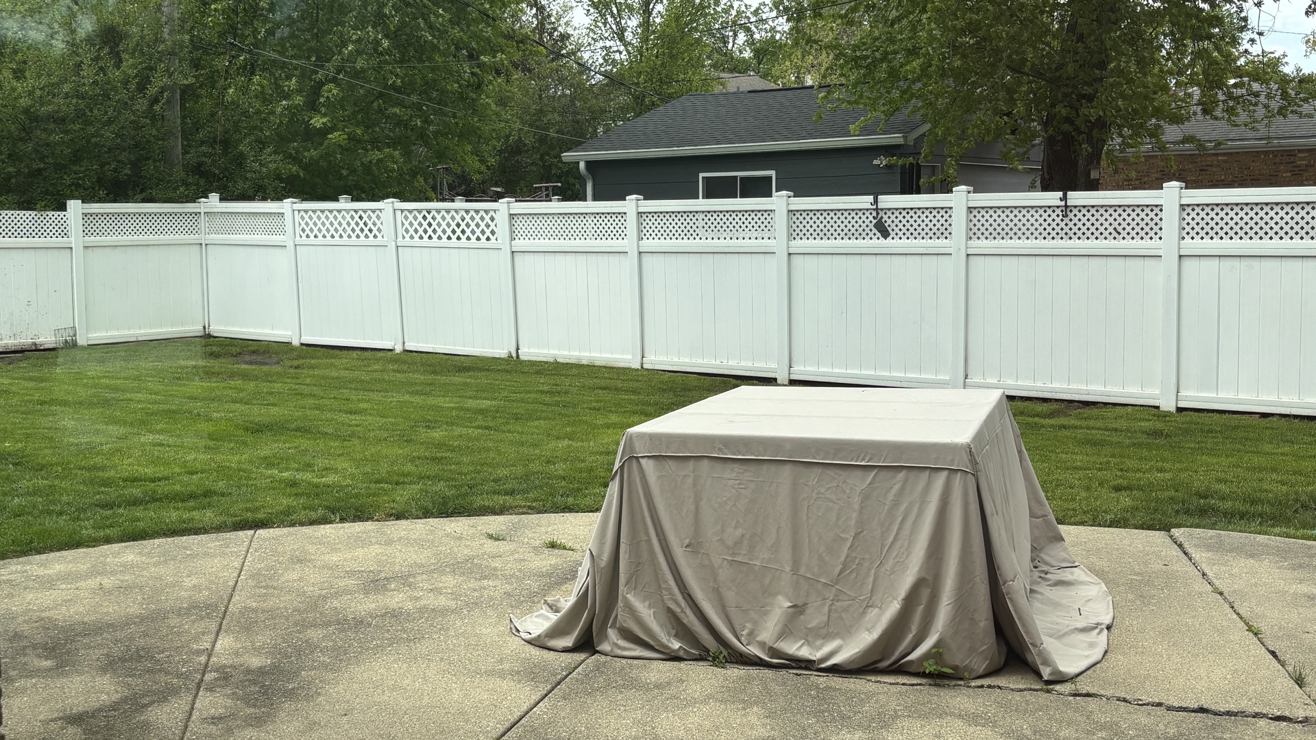 168 Waubansee Road Riverside, IL 60546 - Photo 4 of 21