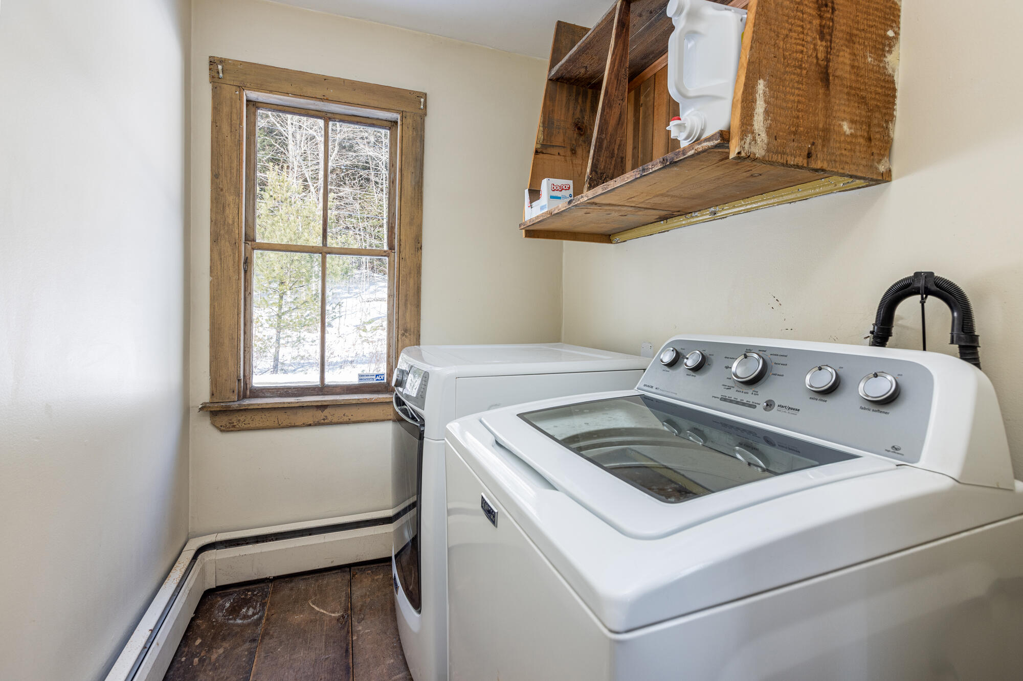 211 Pleasant Valley Road Cumberland, ME 04021 - Photo 42 of 52 Laundry