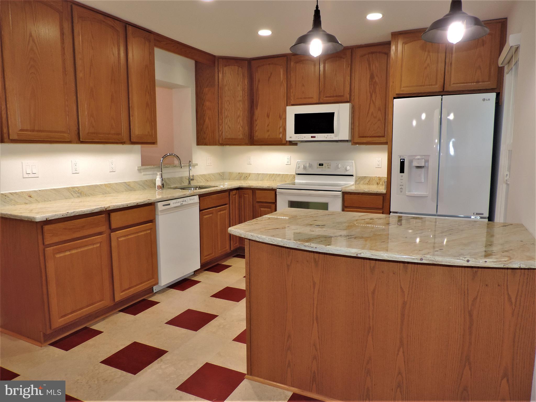 1111 Ingate Road, Unit 1111 Halethorpe, MD 21227 - Photo 7 of 36 Kitchen