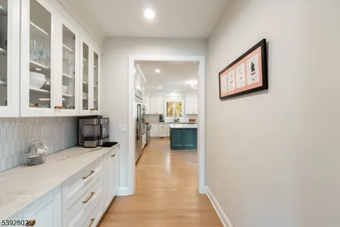 $1,595,000 | 9 Mary Farm Road, Denville, NJ 07834