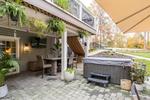 $1,595,000 | 9 Mary Farm Road, Denville, NJ 07834