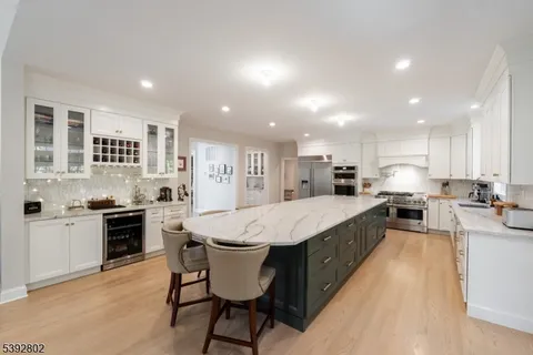 $1,595,000 | 9 Mary Farm Road, Denville, NJ 07834