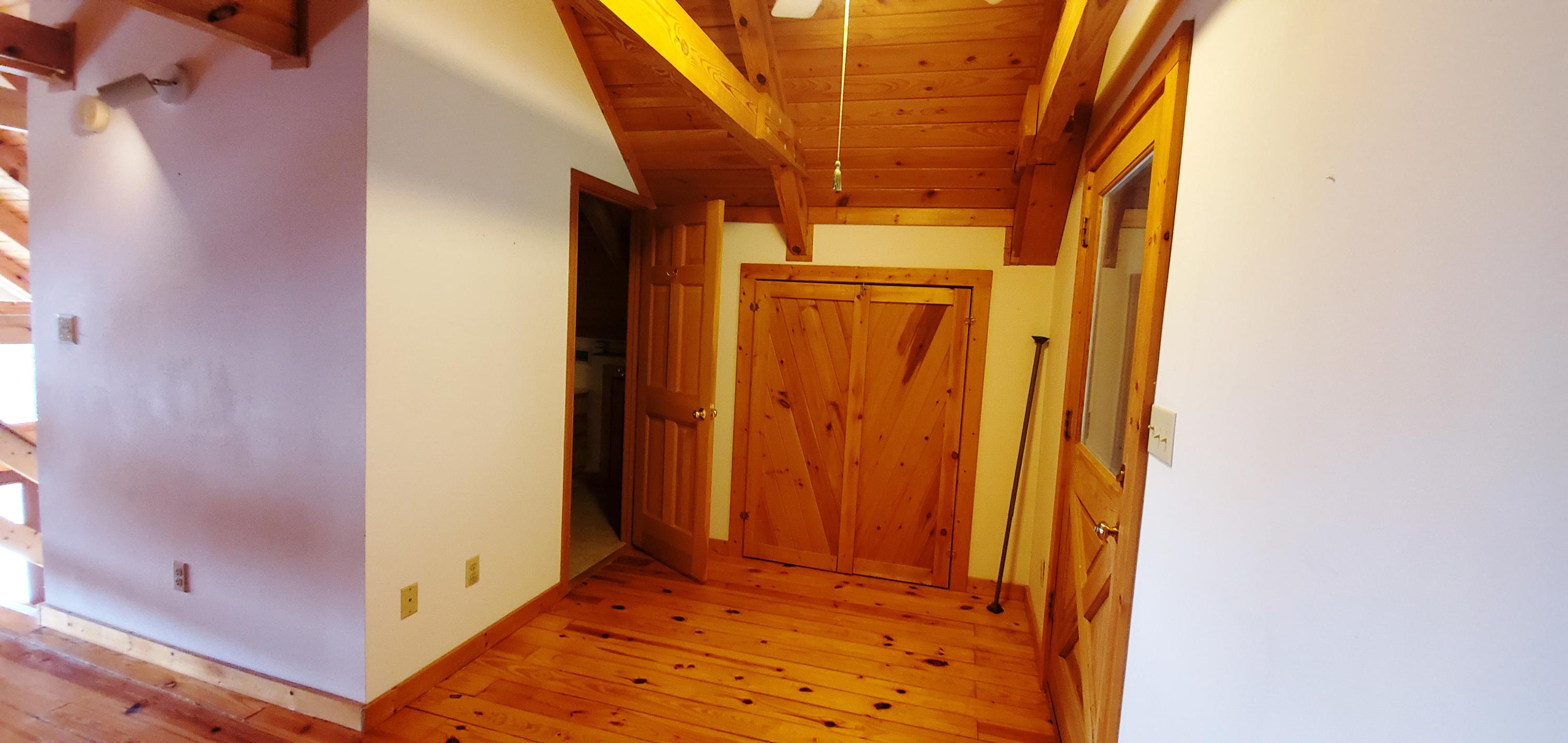 180 Windsong Road Clinton, TN 37716 - Photo 12 of 33 loftBRcloset
