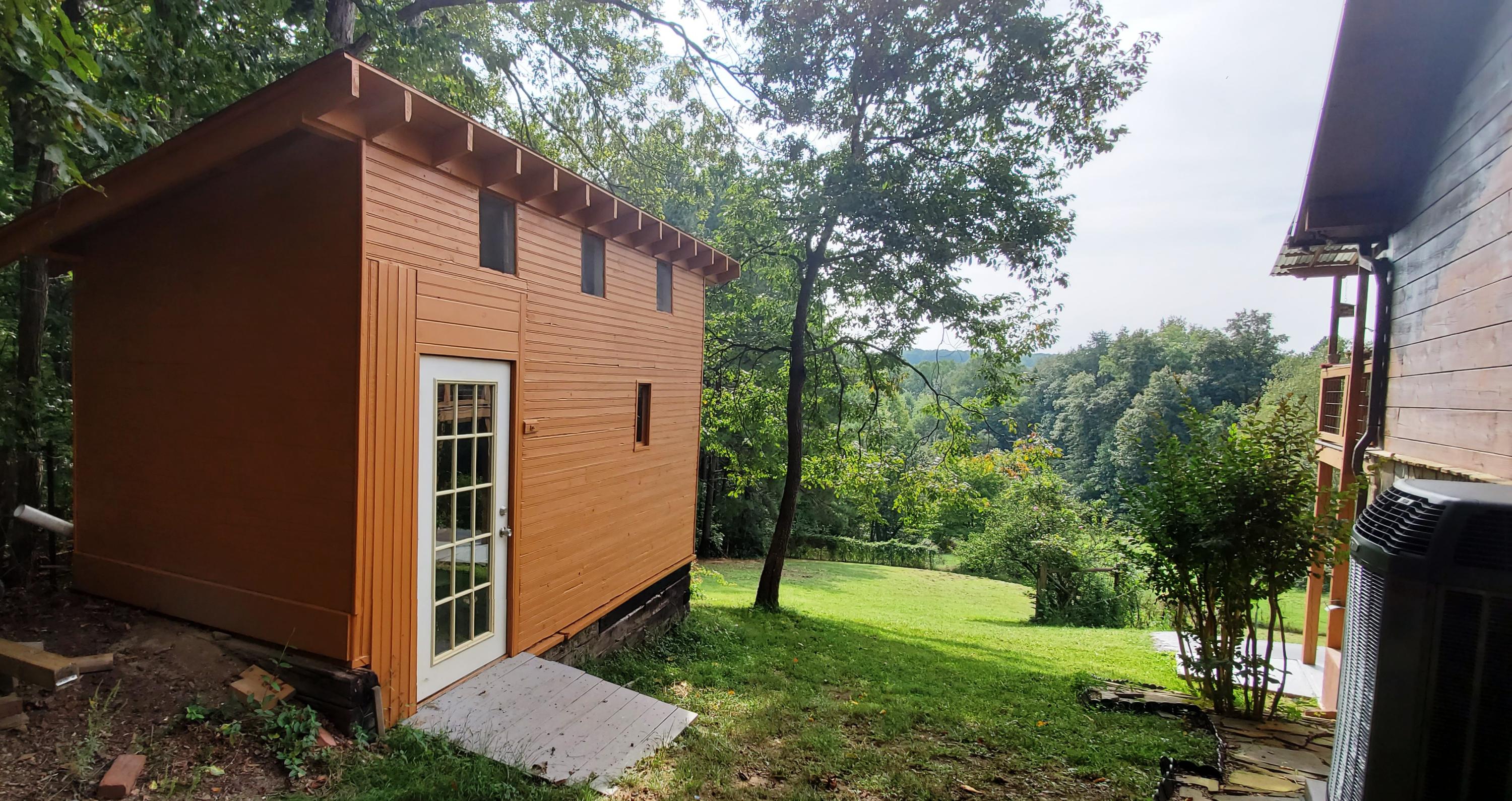 180 Windsong Road Clinton, TN 37716 - Photo 25 of 33 storageBuilding