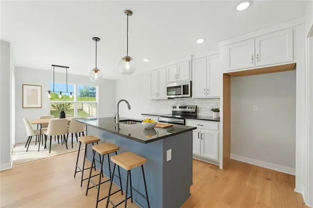 $411,400 | 4805 Southwest 6th Terrace, Blue Springs, MO 64014