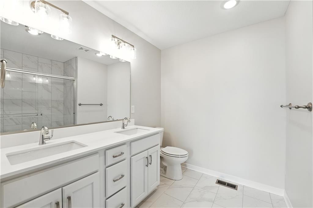 4805 Southwest 6th Terrace Blue Springs, MO 64014 - Photo 13 of 15