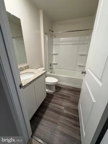 $2,375 | 410 Maple Run Drive, York, PA 17404