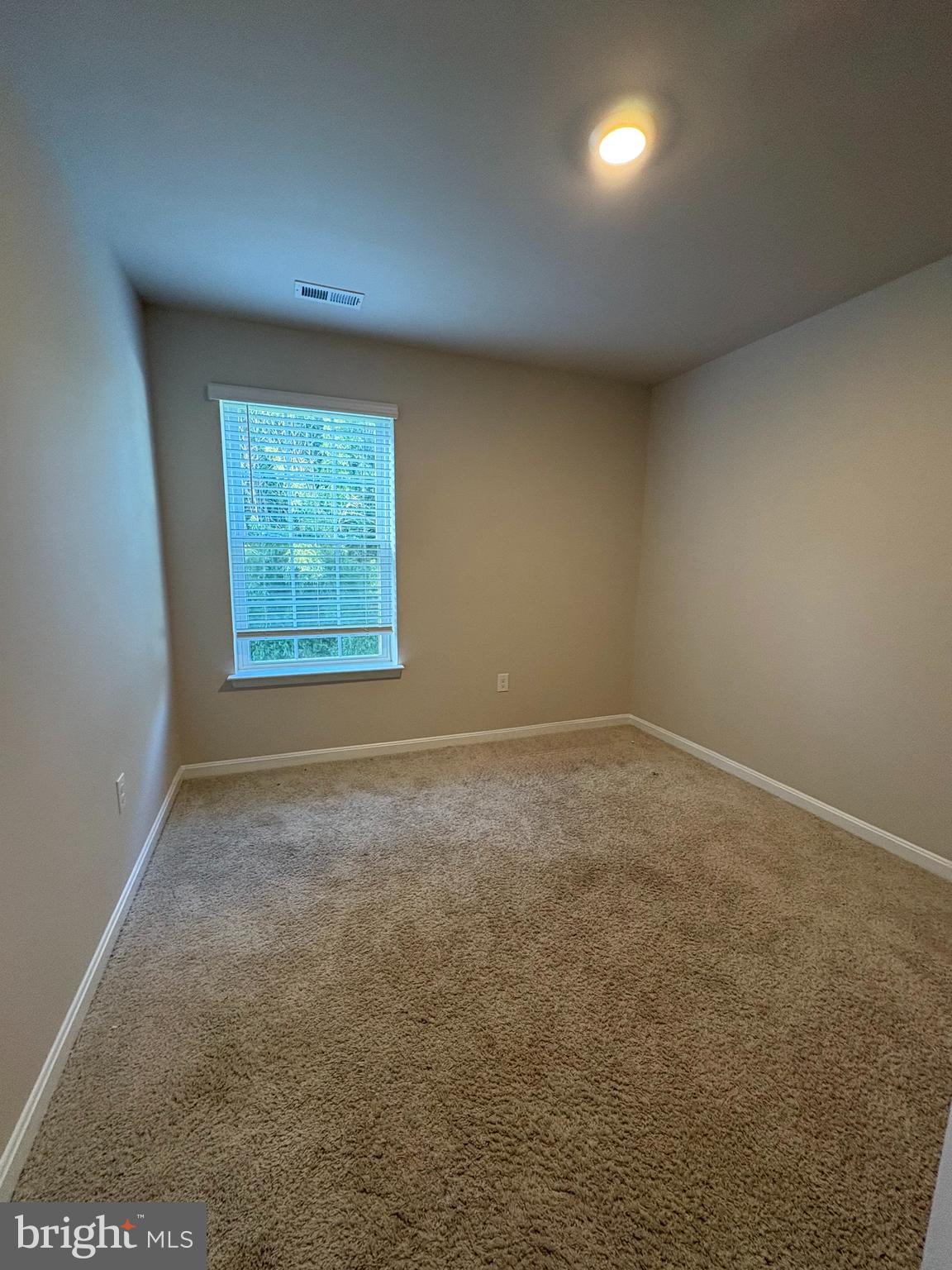 410 Maple Run Drive York, PA 17404 - Photo 13 of 19 an empty room with windows