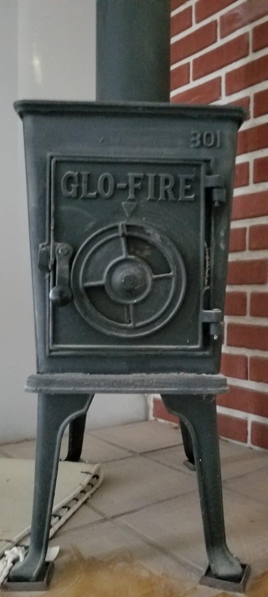 3083 Keswick Dam Road Redding, CA 96003 - Photo 16 of 19 a close view of stove