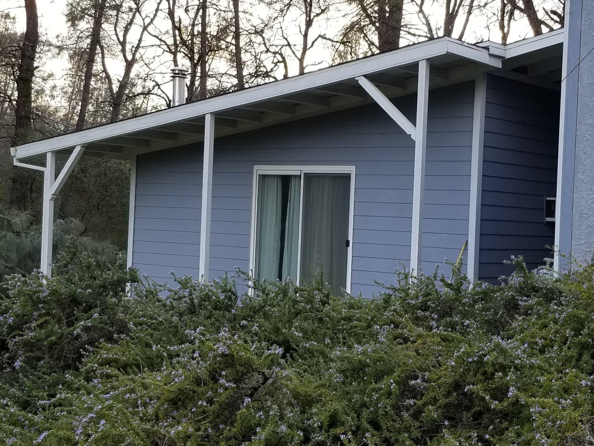 3083 Keswick Dam Road Redding, CA 96003 - Photo 4 of 19 a view of a house that has window and a yard