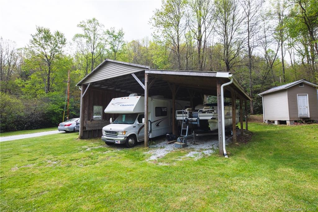 100 Looney Powell Road Rosman, NC 28772 - Photo 19 of 29 Gallery Image 19