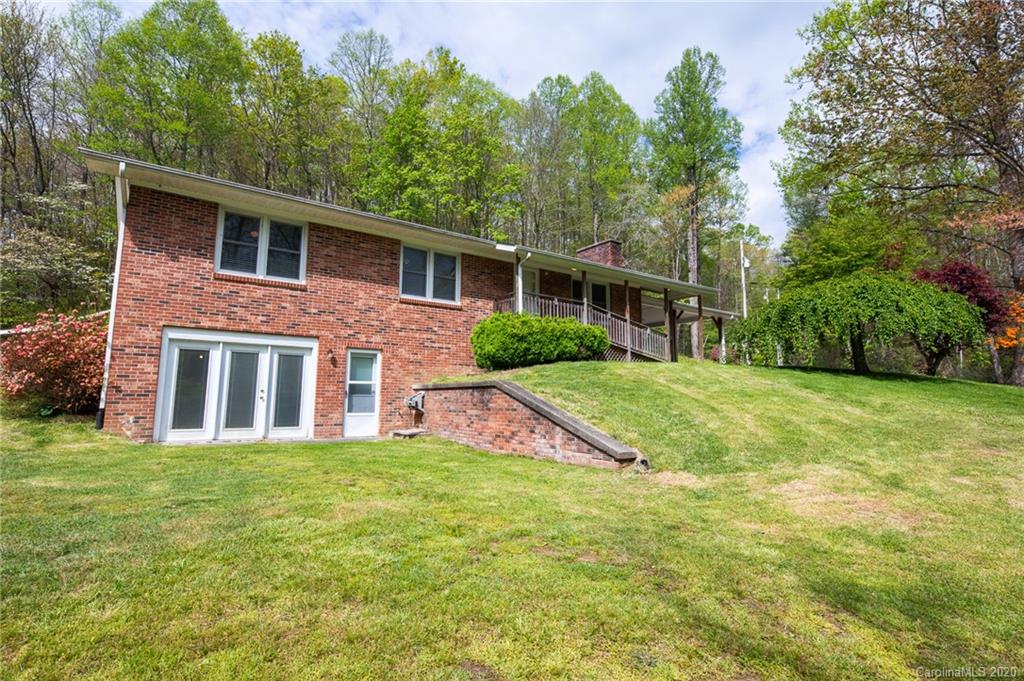100 Looney Powell Road Rosman, NC 28772 - Photo 3 of 29 Gallery Image 3