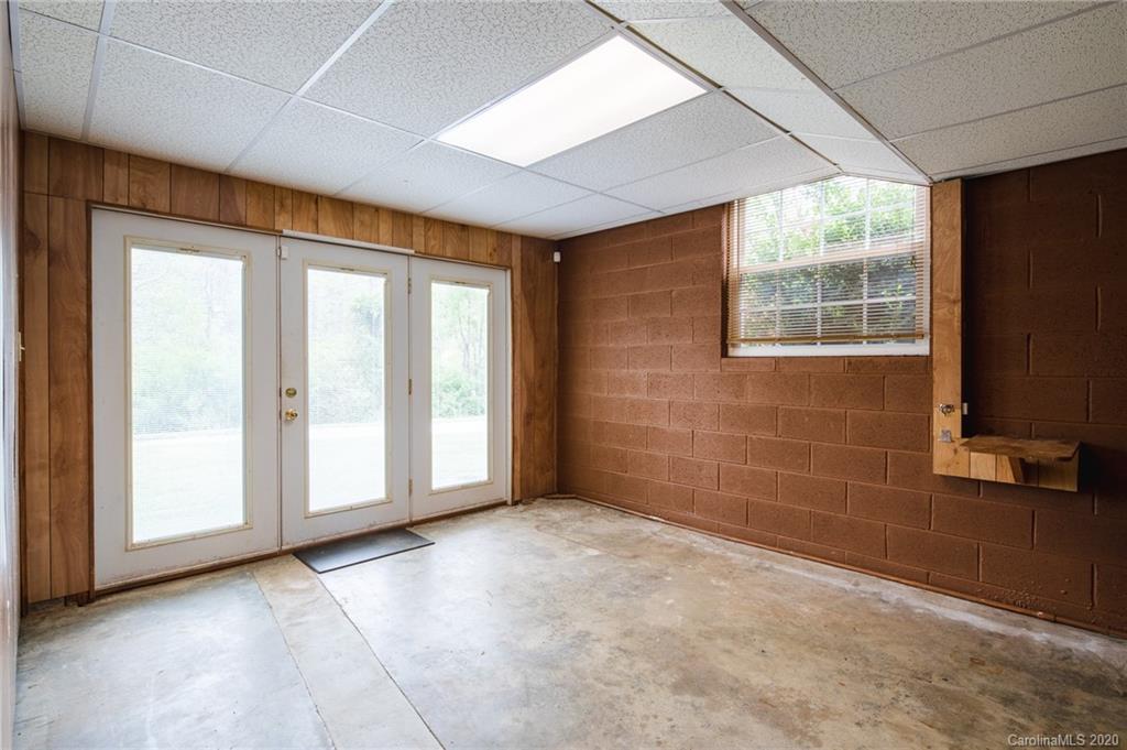 100 Looney Powell Road Rosman, NC 28772 - Photo 28 of 29 Gallery Image 28
