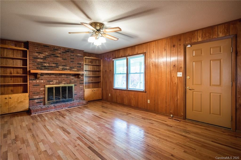 100 Looney Powell Road Rosman, NC 28772 - Photo 5 of 29 Gallery Image 5