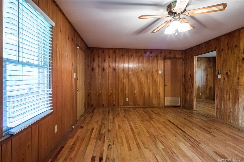 100 Looney Powell Road Rosman, NC 28772 - Photo 6 of 29 Gallery Image 6