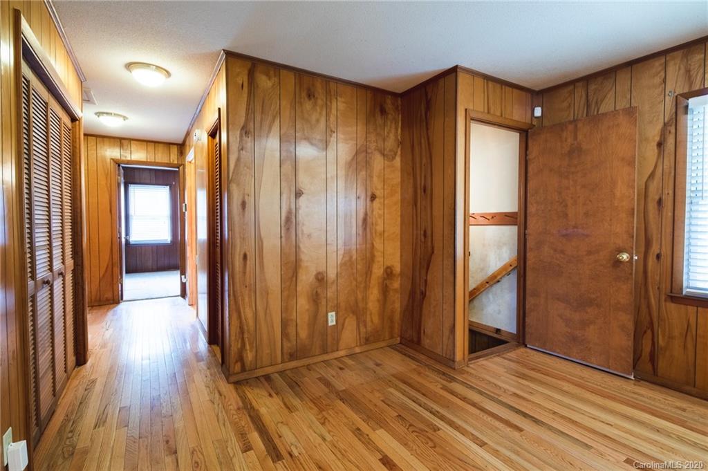 100 Looney Powell Road Rosman, NC 28772 - Photo 9 of 29 Gallery Image 9