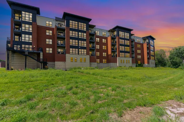 $382,000 | 101 St Olaf Avenue, Unit 407, Northfield, MN 55057