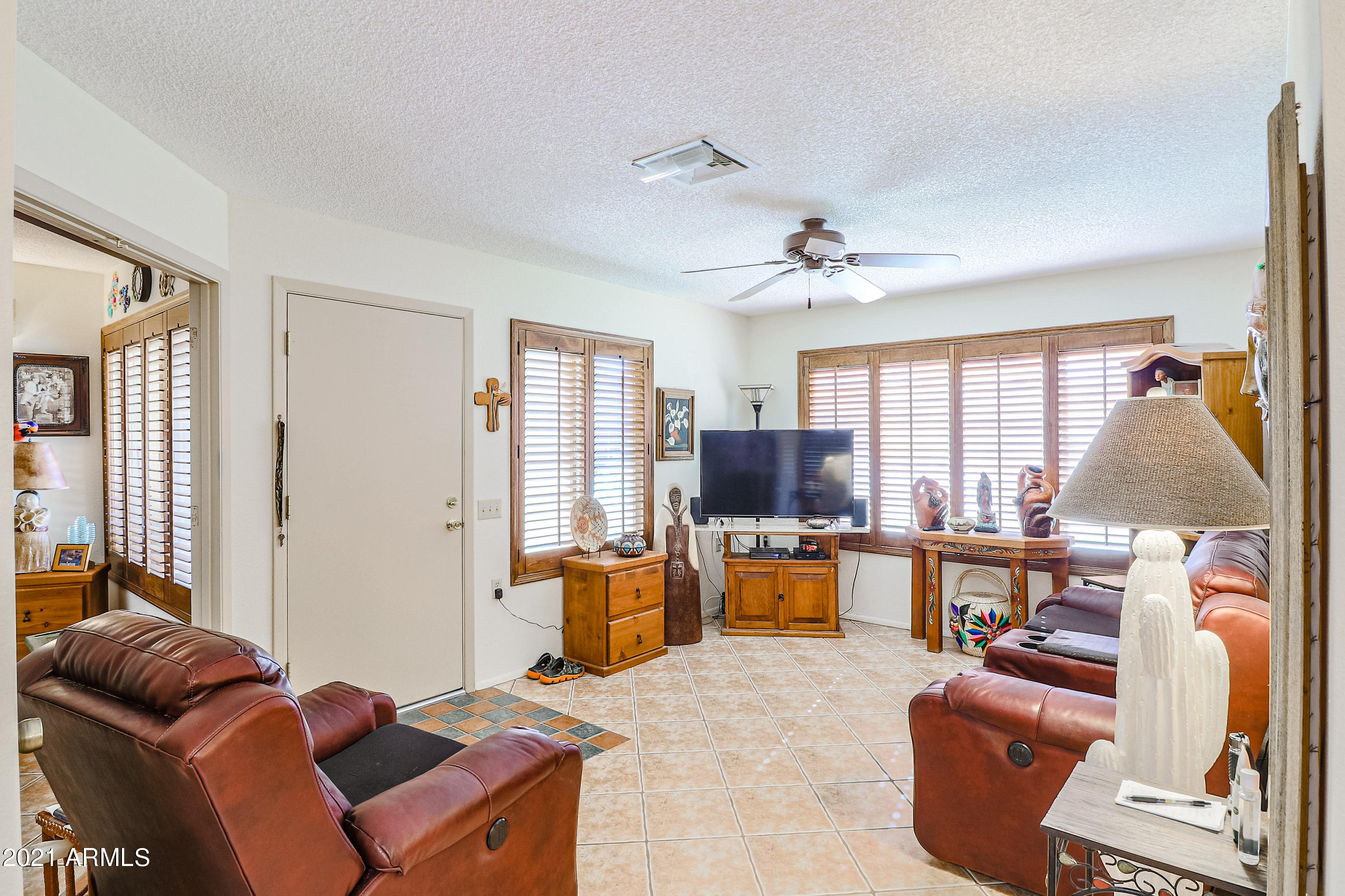 14300 West Bell Road, Unit 131 Surprise, AZ 85374 - Photo 9 of 20 Family Room