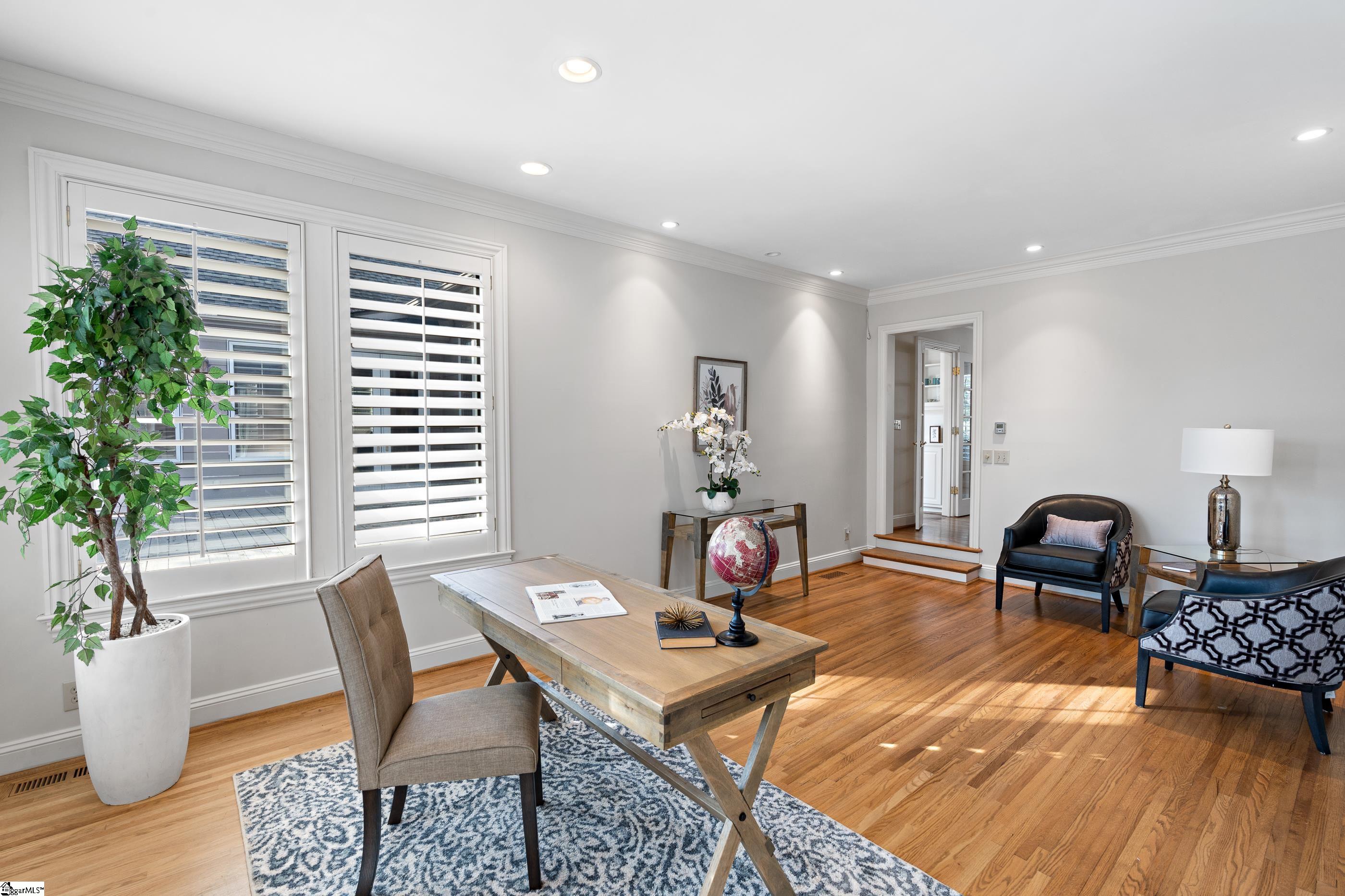 359 Riverside Drive Greenville, SC 29605 - Photo 11 of 36 Gallery Image 11