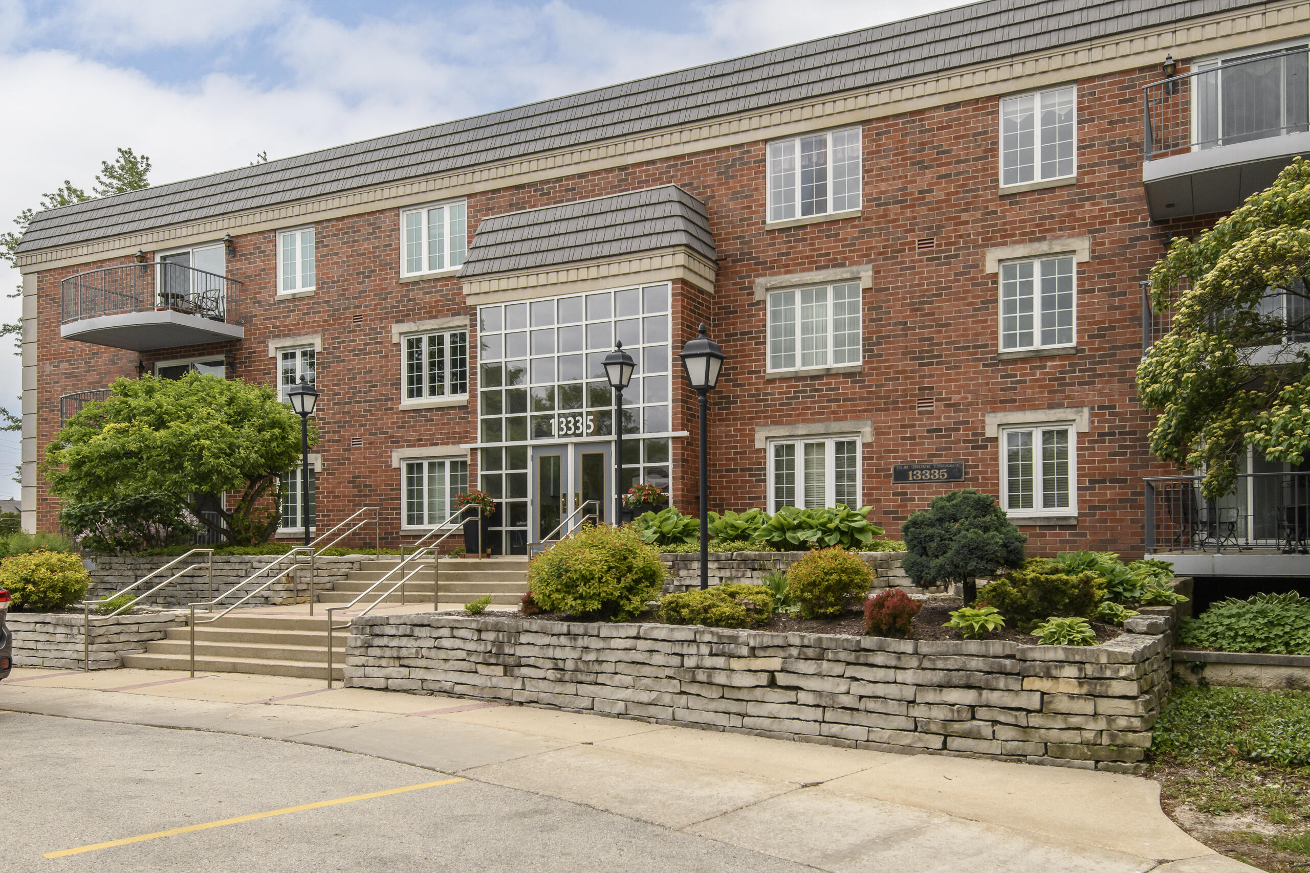 13335 Watertown Plank Road, Unit 109 Elm Grove, WI 53122 - Photo 22 of 25 Elm Terrace Condominium