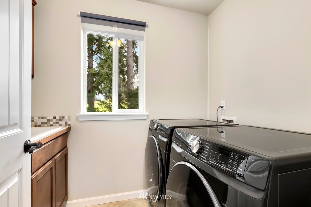 4501 Meridian Road Northeast Lacey, WA 98516 - Photo 30 of 37 Gallery Image 30