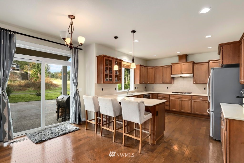 4501 Meridian Road Northeast Lacey, WA 98516 - Photo 9 of 37 Gallery Image 9