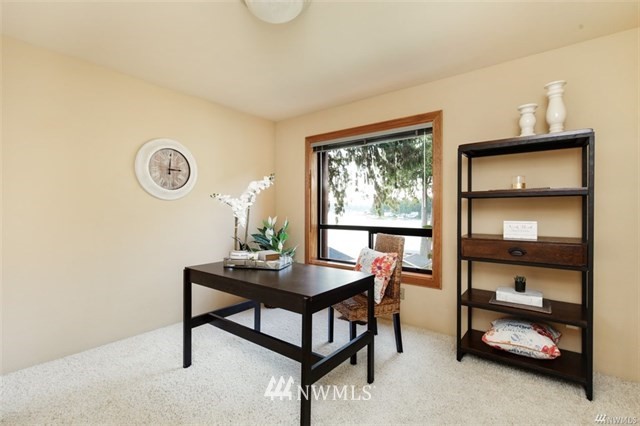 6906 Vandermark Road East Bonney Lake, WA 98391 - Photo 11 of 25 Gallery Image 11