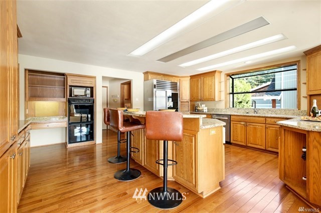 6906 Vandermark Road East Bonney Lake, WA 98391 - Photo 13 of 25 Gallery Image 13
