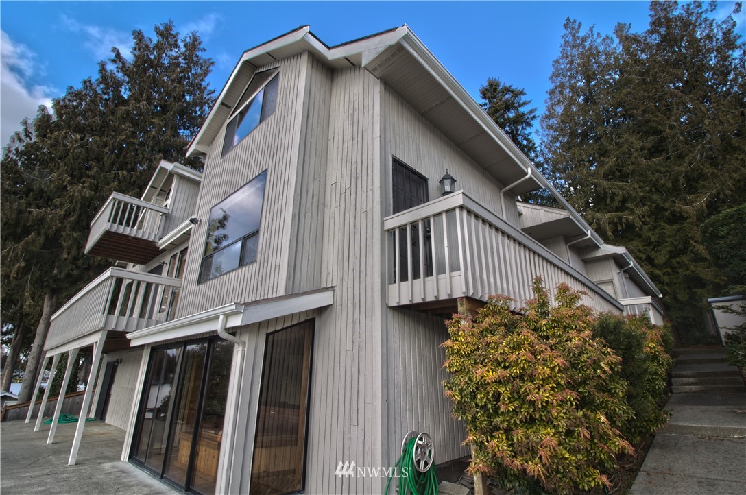 6906 Vandermark Road East Bonney Lake, WA 98391 - Photo 24 of 25 Gallery Image 24