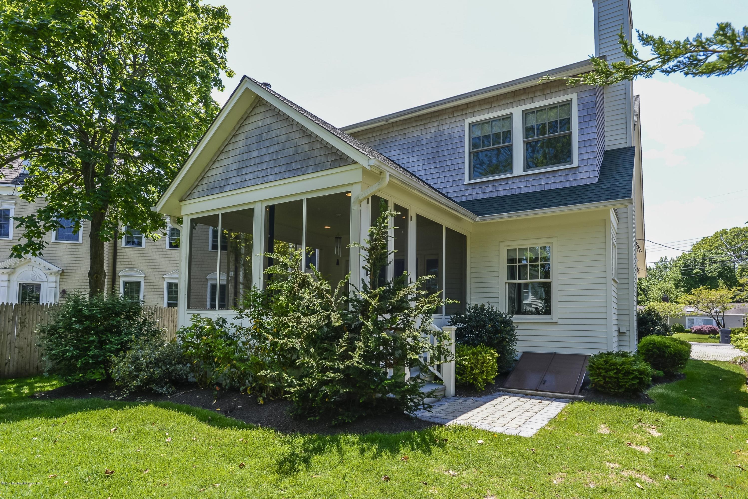 92 Battin Road Fair Haven, NJ 07704 - Photo 20 of 22 Sreened Porch