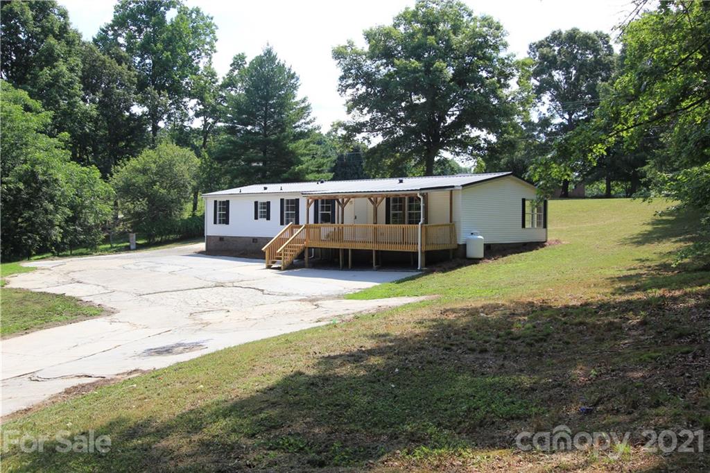 3705 Deal Mill Road Granite Falls, NC 28630 - Photo 4 of 26 Gallery Image 4