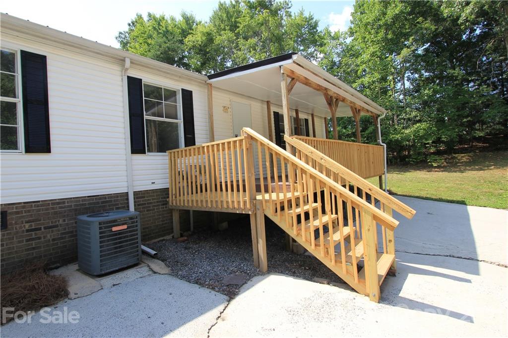 3705 Deal Mill Road Granite Falls, NC 28630 - Photo 5 of 26 Gallery Image 5