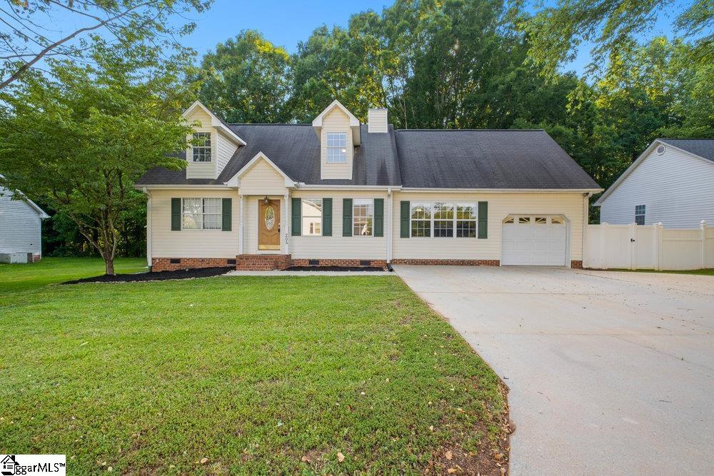 205 Patio Road Easley, SC 29642 - Photo 1 of 29 Gallery Image 1