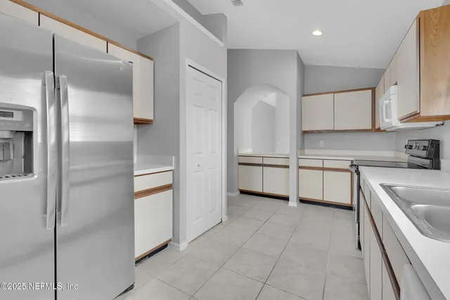 an empty room with windows