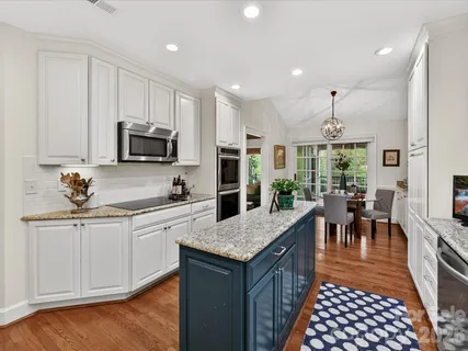 $975,000 | 1847 Meadowood Lane, Charlotte, NC 28211