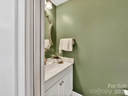 $975,000 | 1847 Meadowood Lane, Charlotte, NC 28211