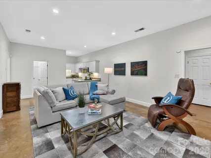 $975,000 | 1847 Meadowood Lane, Charlotte, NC 28211