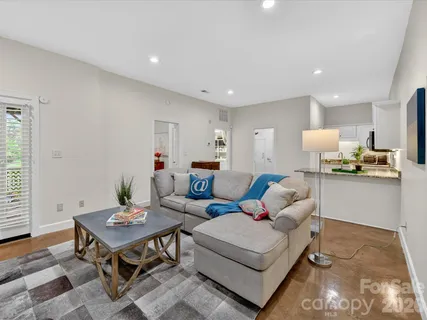 $975,000 | 1847 Meadowood Lane, Charlotte, NC 28211