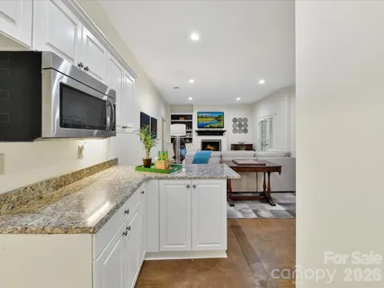$975,000 | 1847 Meadowood Lane, Charlotte, NC 28211