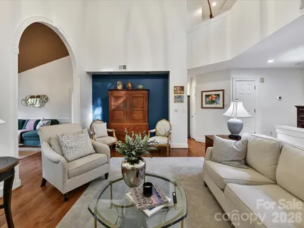 $975,000 | 1847 Meadowood Lane, Charlotte, NC 28211