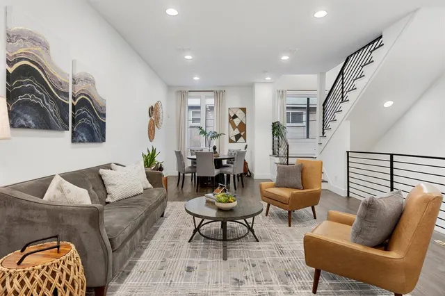 $599,000 | 1920 Dowgate Court, Dallas, TX 75204