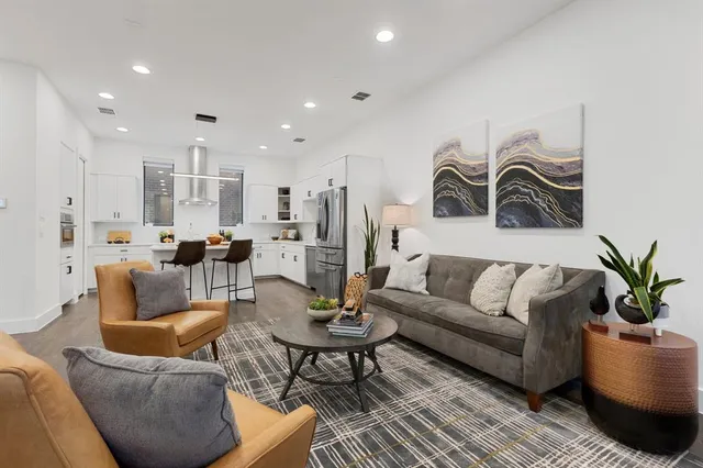 $599,000 | 1920 Dowgate Court, Dallas, TX 75204