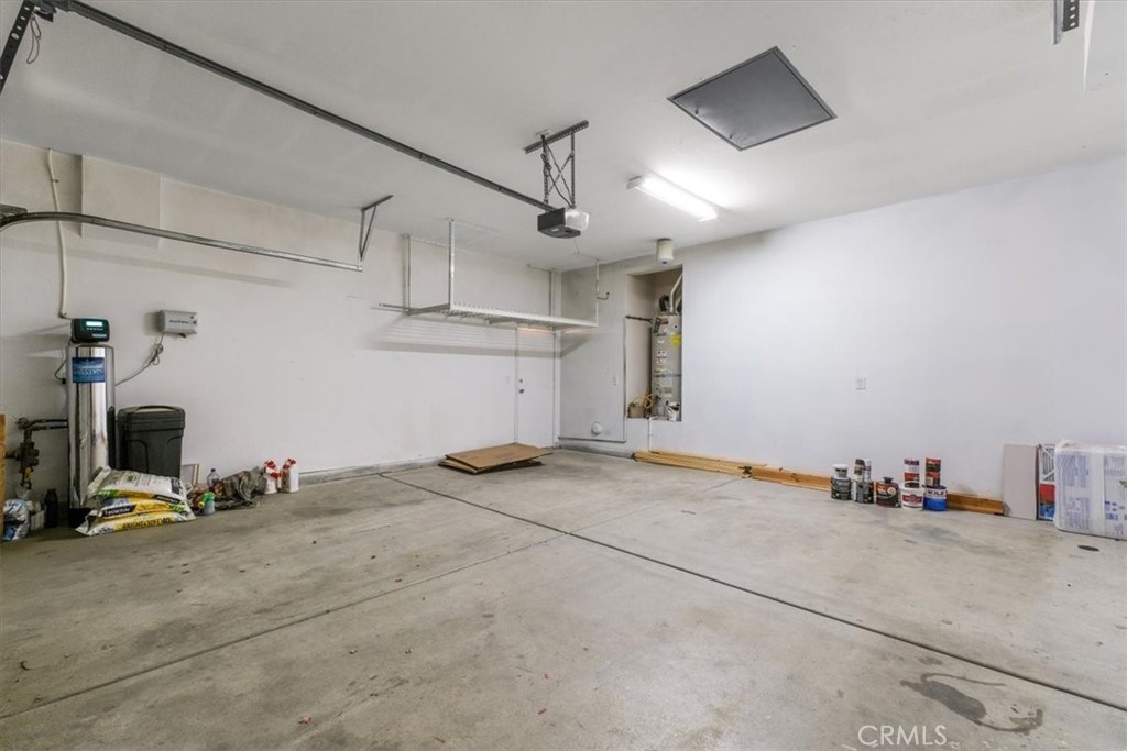 40530 Amador Drive Indio, CA 92203 - Photo 49 of 59 a view of a room with gym equipment