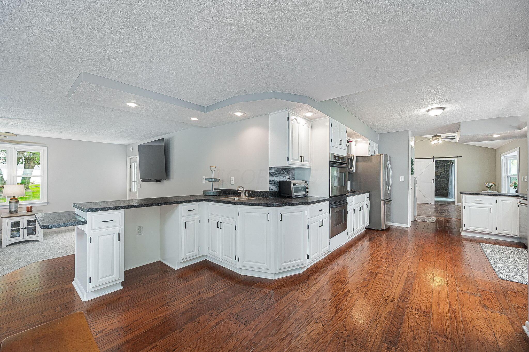 1084 Wolfinger Road Marion, OH 43302 - Photo 11 of 37 16-web-or-mls-1084 Wolfinger rd-17