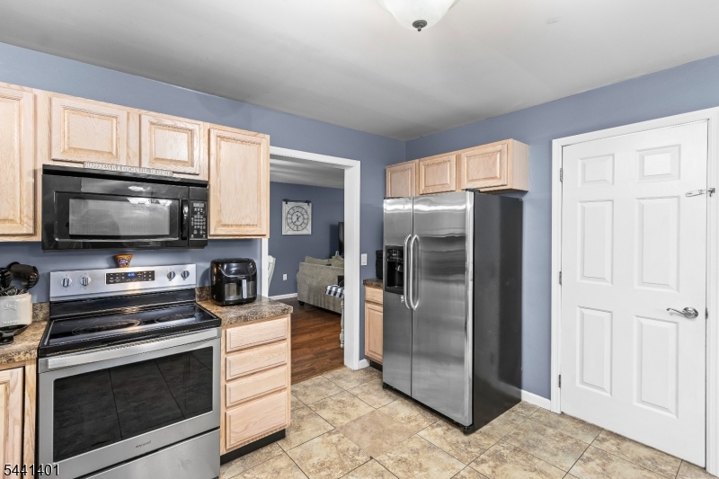13 Cranberry Ledge Road Andover, NJ 07821 - Photo 10 of 33